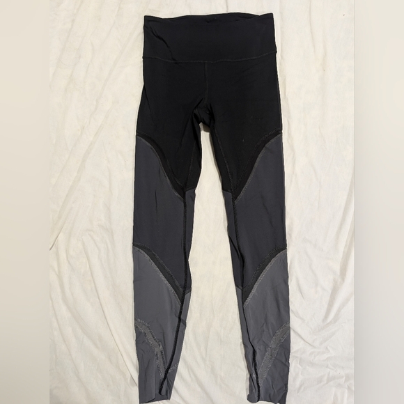 lululemon athletica Pants - Lululemon Luxtreme Black and Gray Gradiant Color Block High-Waisted Leggings 6